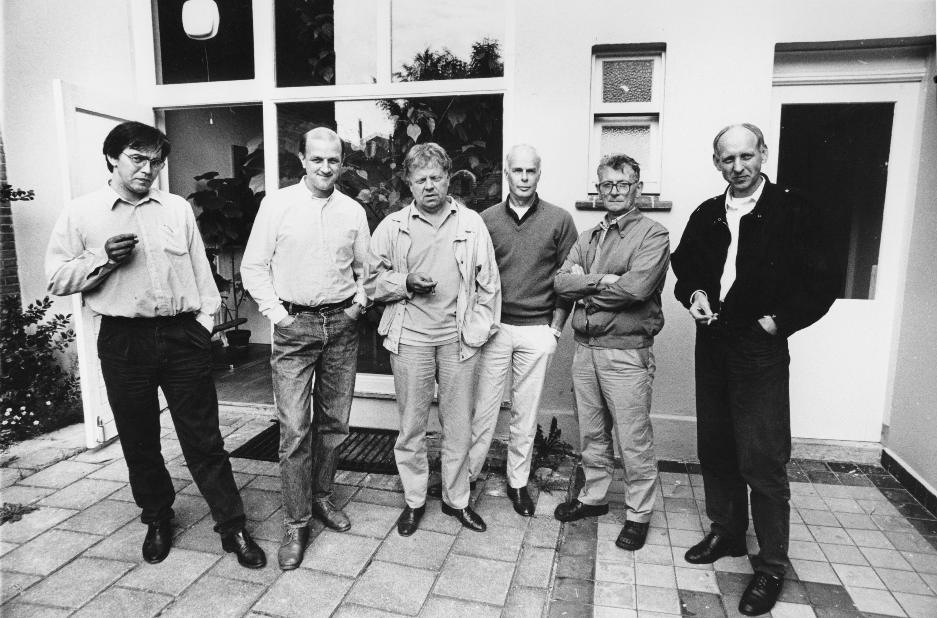 cropped-22-team-begeleiders-1986-Rene-Daniels-Toon-Verhoef-Jan-Dibbets-Jan-Beutener-Ben-Akkerman-Marcel-Vos-niet-op-de-foto-Carel-Visser-stanley-brouwn.jpg